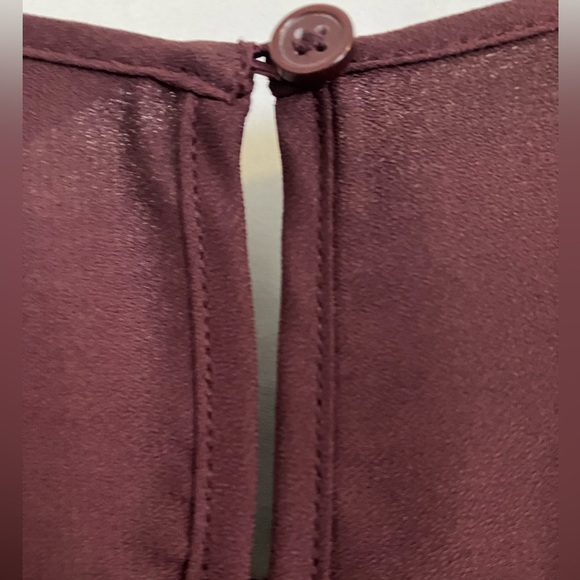 Christopher and Banks pleated front sleeveless top. Size large. - Picture 3 of 6